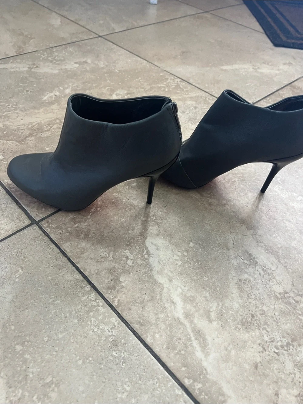 Kenneth Cole Reaction Black Leather Ankle Booties